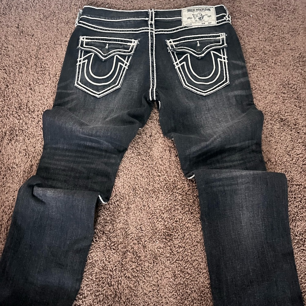 True Religion, Ricky Relaxed Straight, Grey jeans
size 36
barley worn